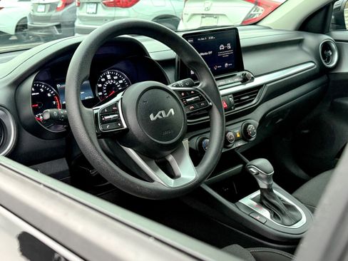 Certified 2023 Kia Forte LXS image 10