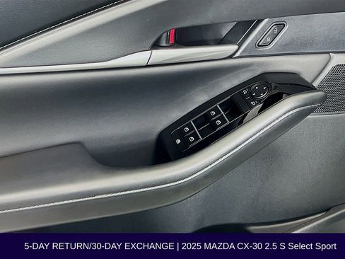 Used 2025 MAZDA CX-30 AWD 2.5 S w/ Select Sport Pkg image 23