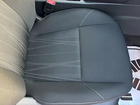 Used 2017 Ford Focus SE image 32