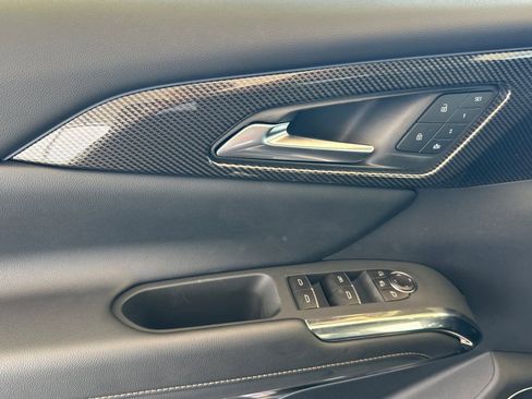 New 2026 Chevrolet Traverse High Country FWD image 11