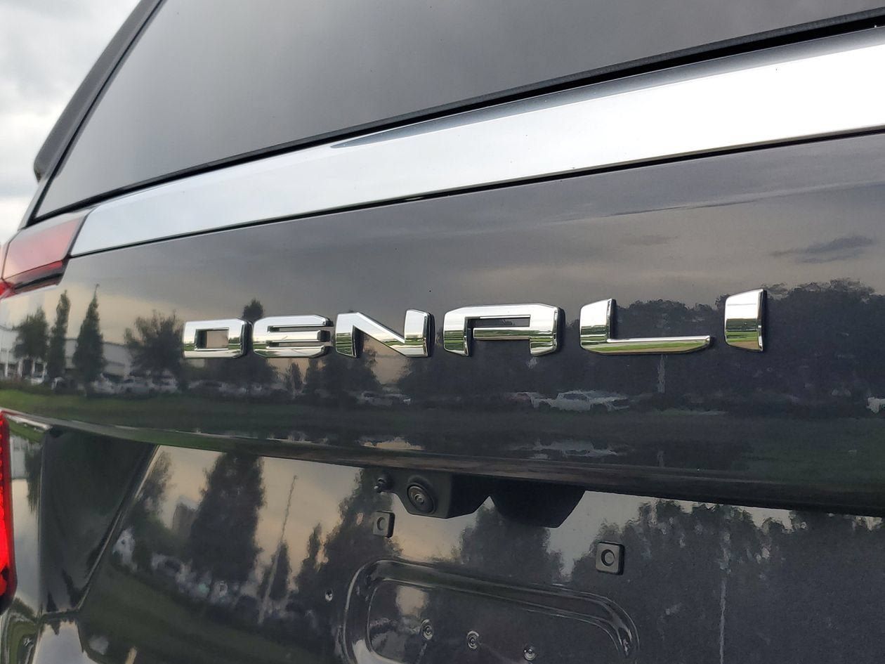 New 2026 GMC Yukon XL Denali RWD image 9
