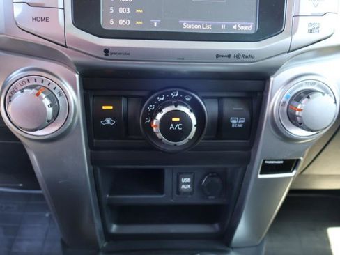 Used 2016 Toyota 4Runner SR5 Premium w/ Four Season Floor Mat Package image 26