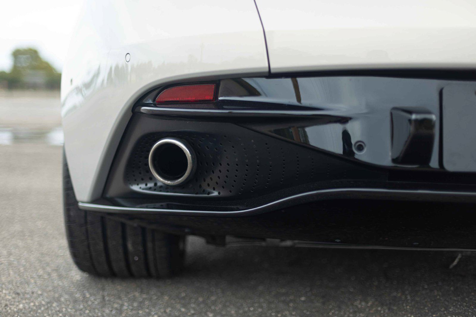 Used 2019 Aston Martin DB11 Volante RWD image 38