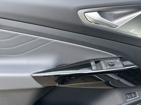 New 2026 Volkswagen ID.4 Pro S image 10