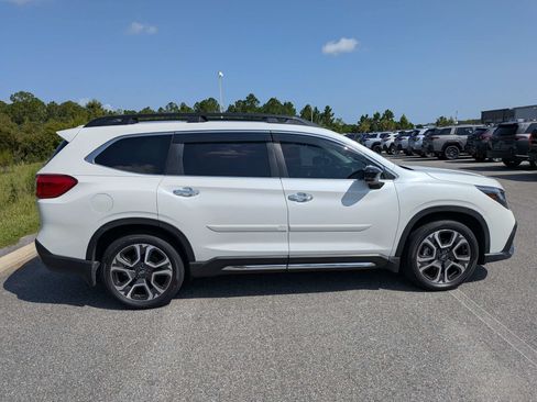 Used 2024 Subaru Ascent Touring w/ Popular Package #2 AWD/4WD image 3