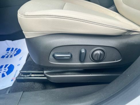 Used 2023 Buick Encore GX Select w/ Safety Package II FWD image 16