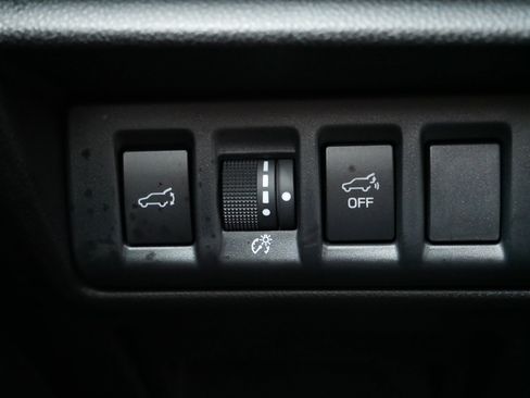 Used 2025 Subaru Outback Premium image 26