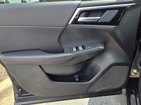 New 2026 Nissan Rogue SL AWD/4WD image 19