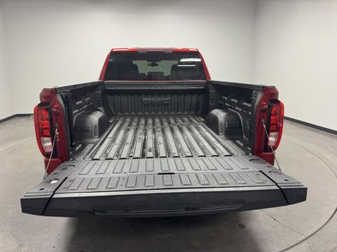 Used 2021 GMC Sierra 1500 Elevation w/ LPO, Elevation Black Package image 13