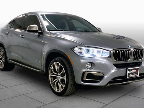 Used 2018 BMW X6 sDrive35i RWD image 2