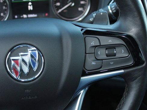 Used 2023 Buick Enclave Essence image 26