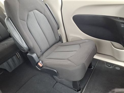 Used 2023 Chrysler Voyager LX FWD image 24
