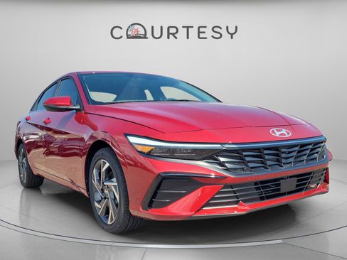 New 2026 Hyundai Elantra Limited image 5