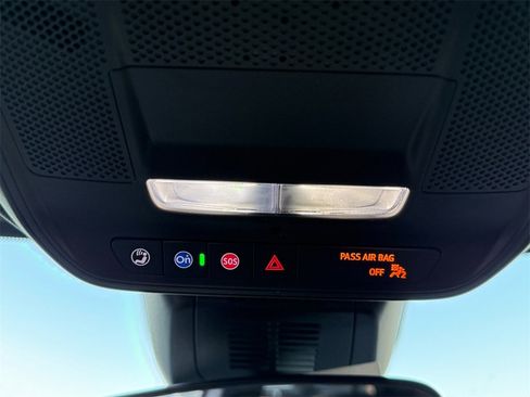 Used 2026 Chevrolet Equinox LT w/ Convenience Package II image 19