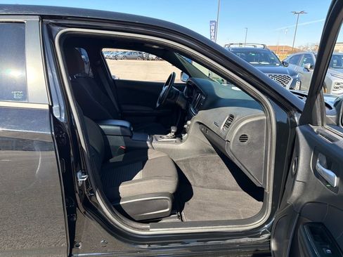Used 2021 Dodge Charger SXT w/ Blacktop Package image 34