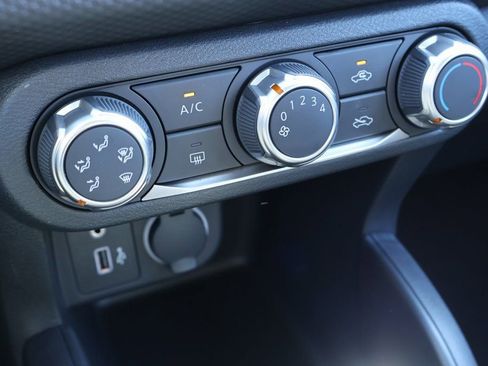 New 2025 Nissan Kicks Play S image 12