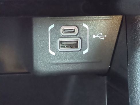 Certified 2025 Jeep Compass Latitude w/ Convenience Group image 21