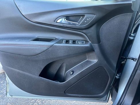 Used 2024 Chevrolet Equinox RS image 19