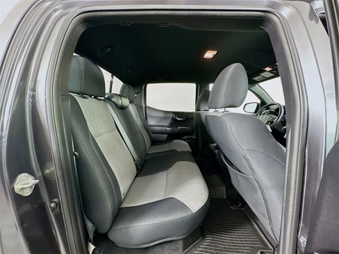 Certified 2020 Toyota Tacoma TRD Off-Road image 26