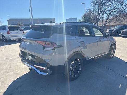 Used 2023 Kia Sportage SX image 5