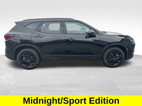 Used 2025 Chevrolet Blazer LT w/ Convenience Package image 4