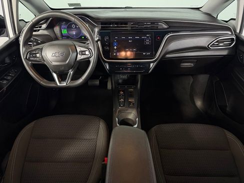 Used 2023 Chevrolet Bolt LT w/ Driver Confidence Package FWD image 12
