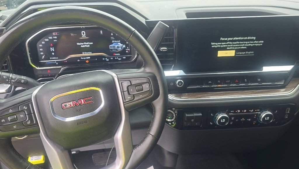 Used 2025 GMC Sierra 1500 Elevation AWD/4WD image 7