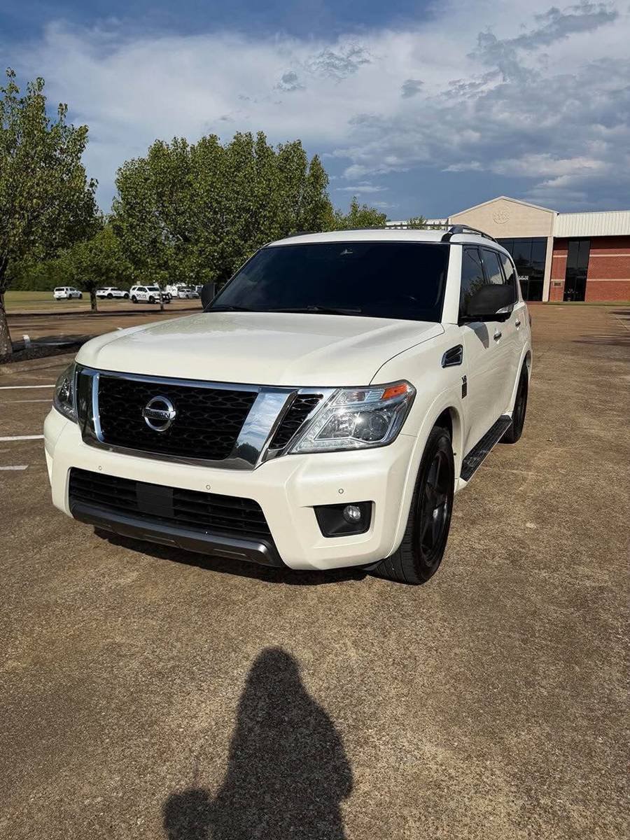 Used 2019 Nissan Armada Platinum w/ Captain's Chairs Package AWD/4WD image 6