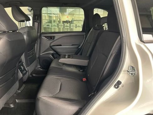 Used 2026 Subaru Forester Premium AWD/4WD image 22