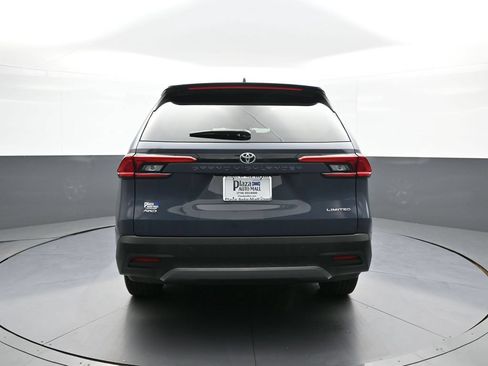 Certified 2024 Toyota Grand Highlander AWD image 7