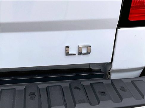 Used 2019 Chevrolet Silverado 1500 LT AWD/4WD image 25