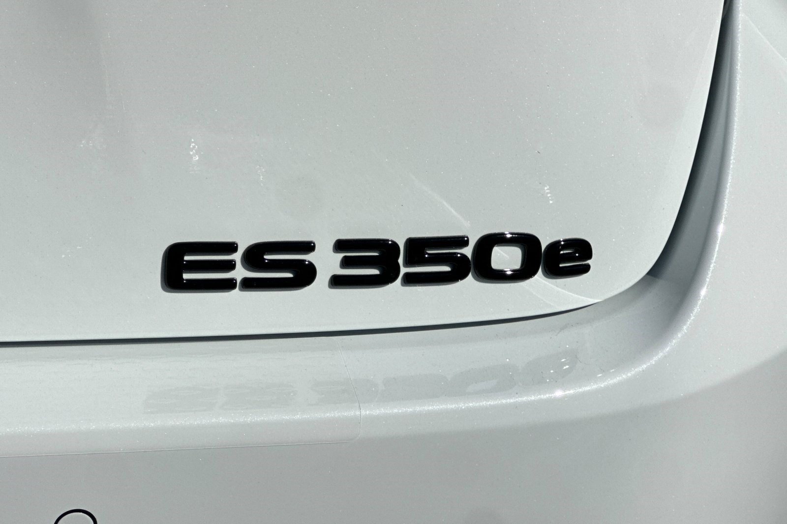New 2026 Lexus ES 350e w/ Convenience Package FWD image 25
