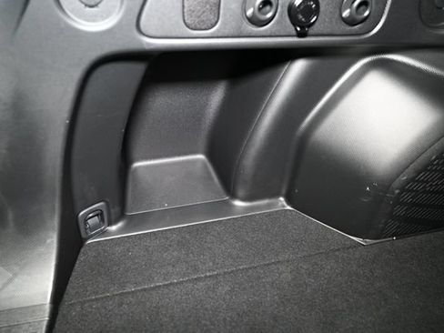 Used 2025 Subaru Forester Premium AWD/4WD image 62