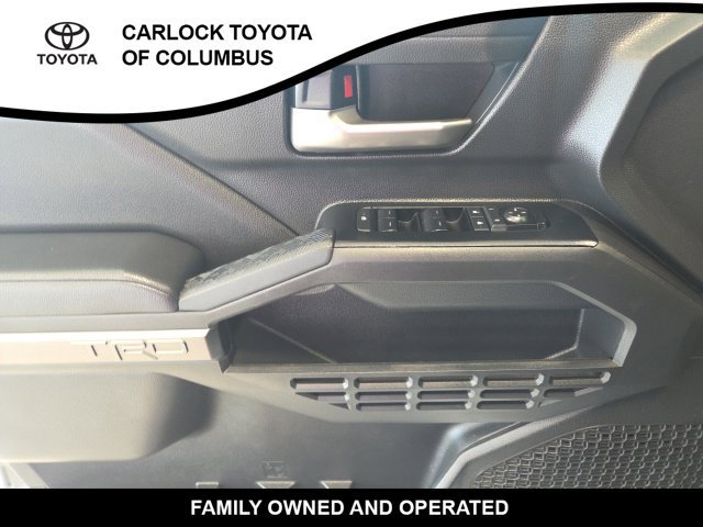 Used 2025 Toyota Tacoma TRD Sport AWD/4WD image 12