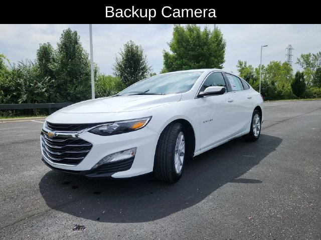 Used 2024 Chevrolet Malibu LT FWD image 3