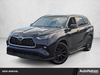 Used 2022 Toyota Highlander XLE