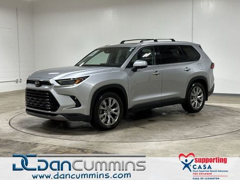 Used 2024 Toyota Grand Highlander AWD image 1