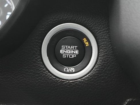 Used 2024 RAM 1500 Laramie image 23