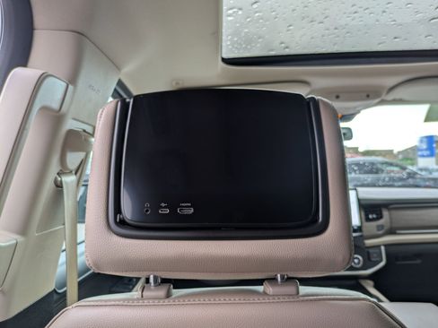 Used 2023 Ford Expedition Limited AWD/4WD image 33