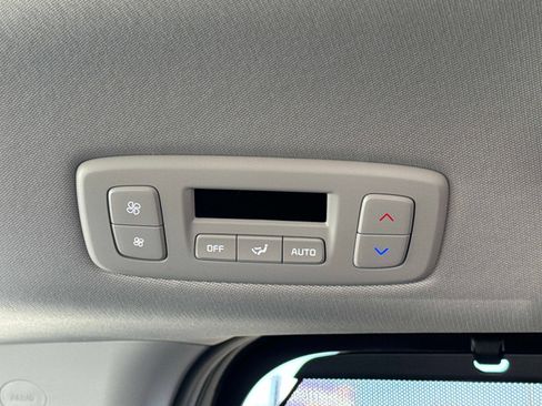 New 2026 Kia Carnival EX image 13