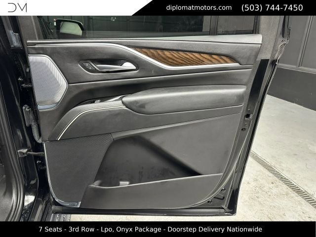 Used 2023 Cadillac Escalade ESV Sport Platinum w/ LPO, ONYX Package AWD/4WD image 27