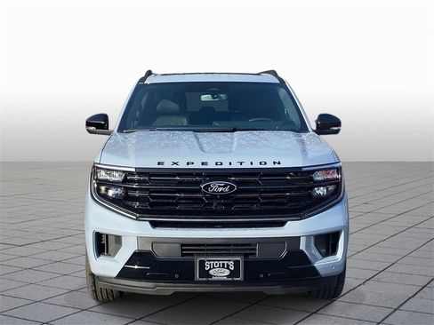 New 2025 Ford Expedition Max Platinum w/ Stealth Performance Package image 3