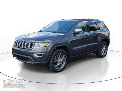 Used 2020 Jeep Grand Cherokee Limited AWD/4WD image 2
