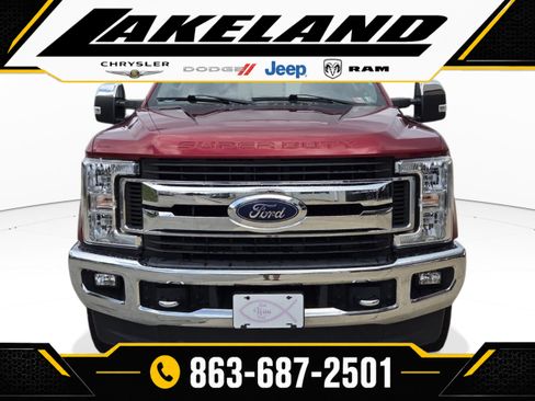 Used 2019 Ford F250 XLT w/ XLT Premium Package AWD/4WD image 2