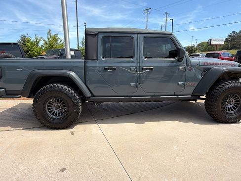 Used 2025 Jeep Gladiator Rubicon w/ Safety Group image 7