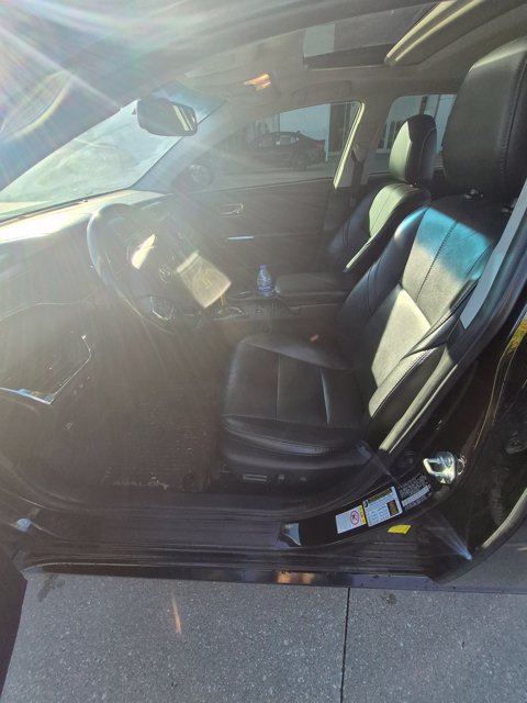 Used 2016 Toyota Avalon Touring FWD image 12