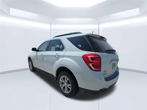 Used 2017 Chevrolet Equinox LT w/ Convenience Package FWD image 3