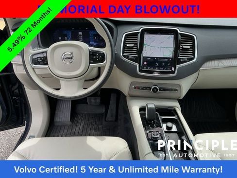 Certified 2024 Volvo XC90 B5 Plus AWD/4WD image 17