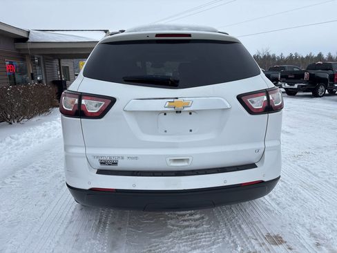 Used 2017 Chevrolet Traverse LT image 5