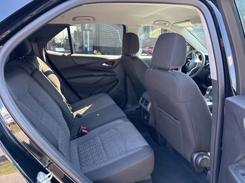 Used 2022 Chevrolet Equinox LT image 12